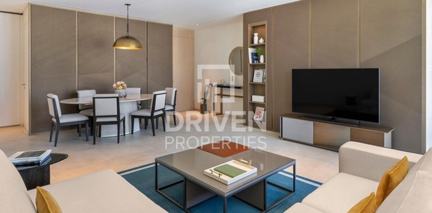 Apartment in Al Satwa, Dubai 2 bedrooms, 126.63 sq.m. № 136622