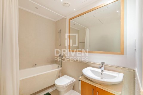 Apartment in Dubai Marina, Dubai 2 bedrooms, 134 sq.m. № 18964 - photo 9