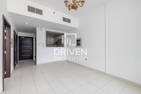 Apartment in Glitz, Dubai Studio City, Dubai 1 bedroom, 62 sq.m. № 18966 - photo 1