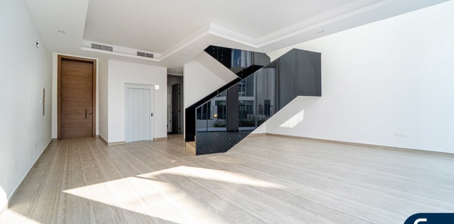 Villa en Al Barari, Dubai, 4 dormitorios, 459 m², № 79108