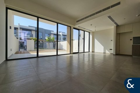 Adosado en The Valley, Dubai, 3 dormitorios, 179 m², № 79107 - foto 4
