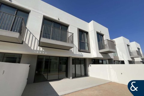 Villa en The Valley, Dubai, 3 dormitorios, 174 m², № 79110 - foto 1