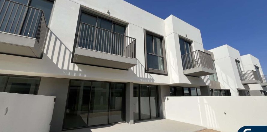 Villa en The Valley, Dubai, 3 dormitorios, 174 m², № 79110