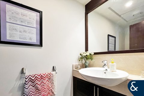 Apartamento en Downtown Dubai (Downtown Burj Dubai), Dubai, 2 dormitorios, 133 m², № 79112 - foto 11