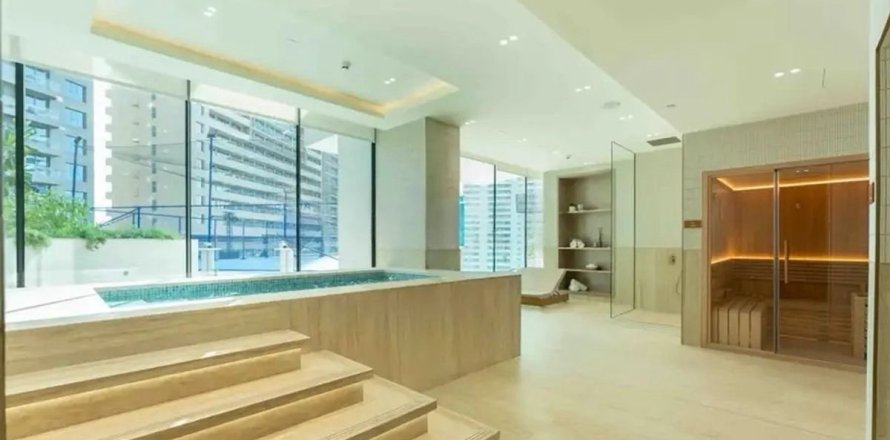 Apartment in Dubai 1 bedroom, 75 sq.m. № 71848