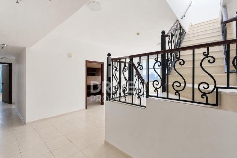Apartment in Royal Residence, Dubai Sports City, Dubai 3 bedrooms, 240.62 sq.m. № 135832 - photo 2