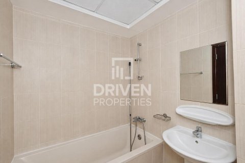 Apartment in Royal Residence, Dubai Sports City, Dubai 3 bedrooms, 240.62 sq.m. № 135832 - photo 26