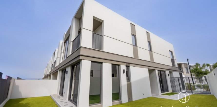 Villa en Tilal Al Ghaf, Dubai, 4 dormitorios, 237 m², № 98098