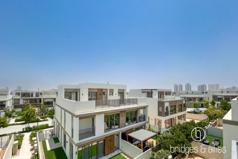 Villa in Tilal Al Ghaf, Dubai 4 bedrooms, 225 sq.m. № 98086 - photo 10