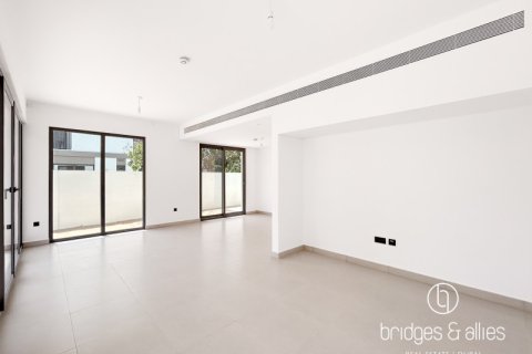 Villa in Tilal Al Ghaf, Dubai 4 bedrooms, 225 sq.m. № 98086 - photo 14
