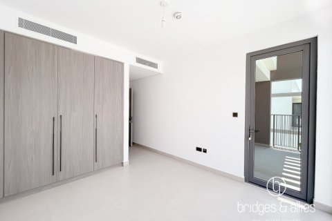 Villa in Tilal Al Ghaf, Dubai 4 bedrooms, 225 sq.m. № 98086 - photo 8