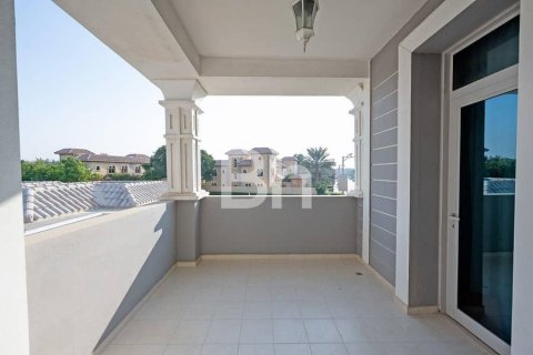 Villa in Falcon City of Wonders, Dubai 5 bedrooms, 814 sq.m. № 5025 - photo 22