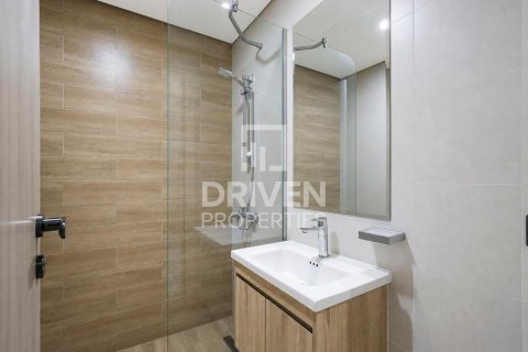 Townhouse in Rukan, Dubai 2 bedrooms, 100.06 sq.m. № 143222 - photo 17