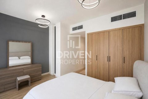Townhouse in Rukan, Dubai 2 bedrooms, 100.06 sq.m. № 143222 - photo 10