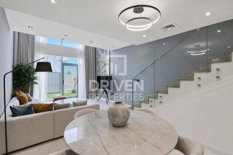 Таунхаус в Rukan, Дубай, 2 спальни, 100.06м², № 143222