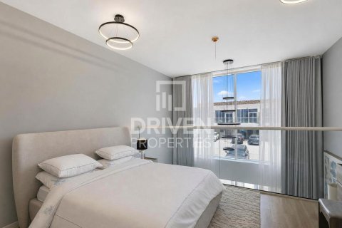 Townhouse in Rukan, Dubai 2 bedrooms, 100.06 sq.m. № 143222 - photo 12