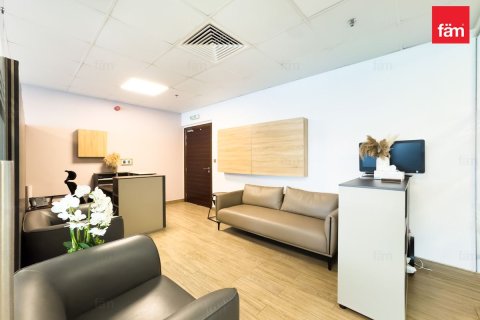 Oficina en Business Bay, Dubai, 107.2 m², № 117704 - foto 2