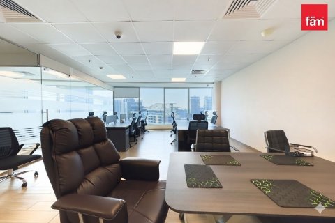 Oficina en Business Bay, Dubai, 107.2 m², № 117704 - foto 11