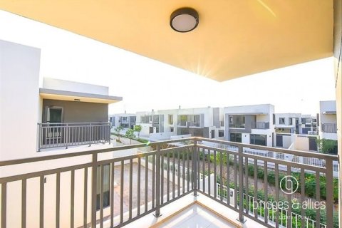 Villa en Dubai Hills Estate, Dubai, 4 dormitorios, 203 m², № 98064 - foto 12