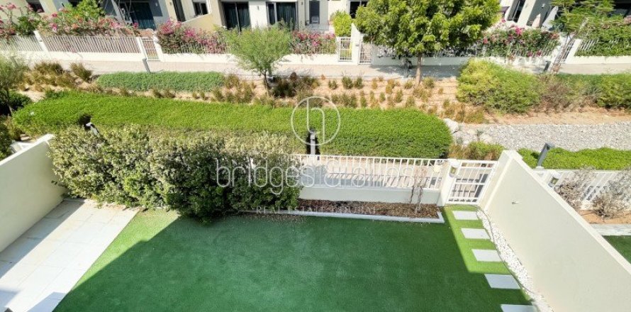 Villa en Dubai Hills Estate, Dubai, 4 dormitorios, 316 m², № 98059