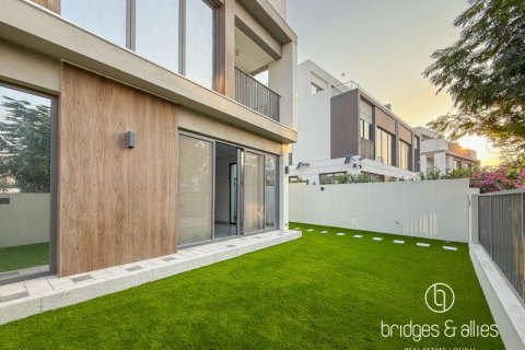 Villa à Tilal Al Ghaf, Dubai, 4 chambres, 245 m², № 98060