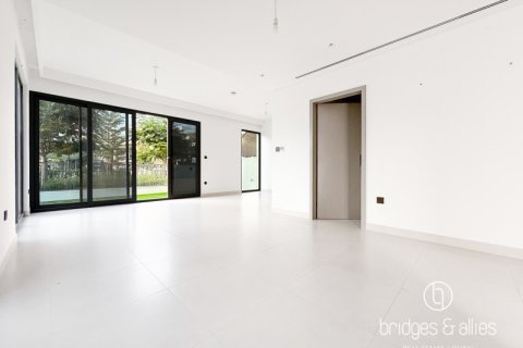 Снять в аренду виллу в Tilal Al Ghaf, Дубай: 4 спальни, 245м², № 98060 - фото 6