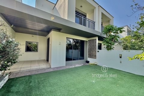 Villa en Dubai Hills Estate, Dubai, 3 dormitorios, 203 m², № 98061