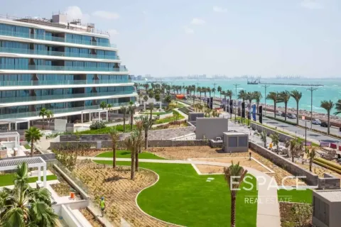 Apartment in Palm Jumeirah, Dubai 4 bedrooms, 697 sq.m. № 122588