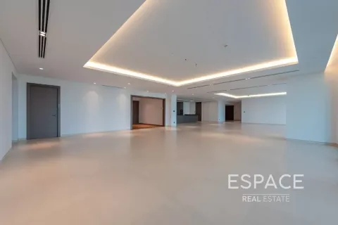 Apartment in Palm Jumeirah, Dubai 4 bedrooms, 697 sq.m. № 122588 - photo 4