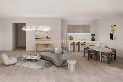 Купить квартиру в Al Jaddaf, Дубай: 75м², № 15270 - фото 2