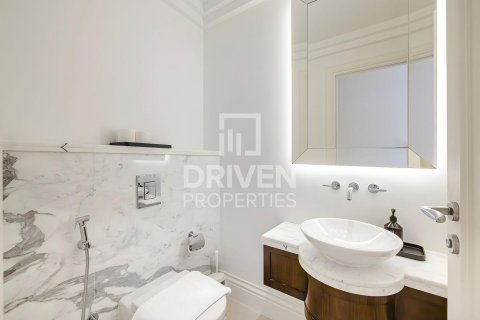 Apartment in Downtown Dubai (Downtown Burj Dubai), Dubai 2 bedrooms, 134.62 sq.m. № 140223 - photo 15