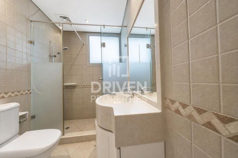 Villa en Falcon City of Wonders, Dubai, 5 dormitorios, 1064.85 m², № 140220 - foto 22