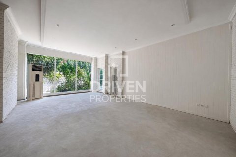 Villa en Falcon City of Wonders, Dubai, 5 dormitorios, 1064.85 m², № 140220 - foto 7