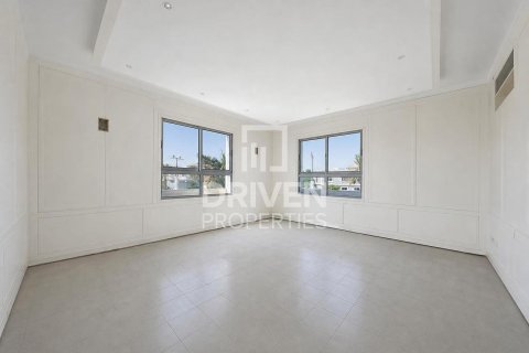 Villa en Falcon City of Wonders, Dubai, 5 dormitorios, 1064.85 m², № 140220 - foto 14