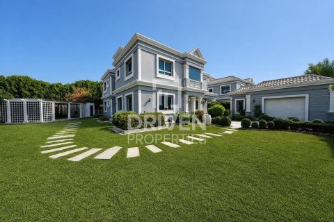 Villa en Falcon City of Wonders, Dubai, 5 dormitorios, 1064.85 m², № 140220 - foto 24