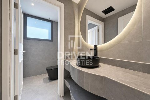 Villa en Falcon City of Wonders, Dubai, 5 dormitorios, 1064.85 m², № 140220 - foto 20