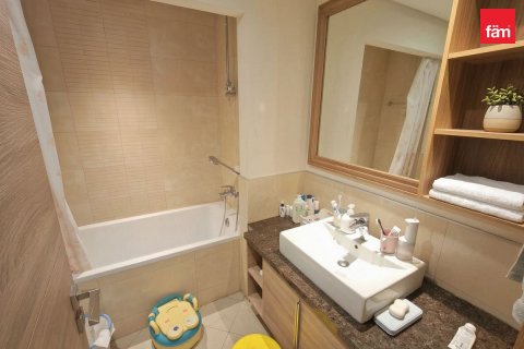 Apartment in Dubai 2 bedrooms, 122.3 sq.m. № 121980 - photo 8