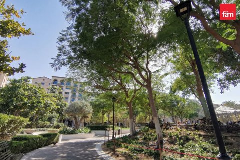 Apartment in Dubai 2 bedrooms, 122.3 sq.m. № 121980 - photo 13