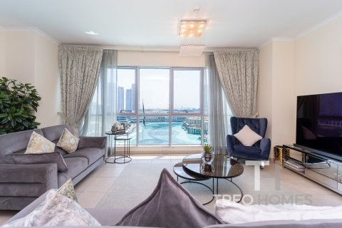 Купить квартиру в Бурдж-Халифе, Дубай: 3 спальни, 193м², № 7132 - фото 23