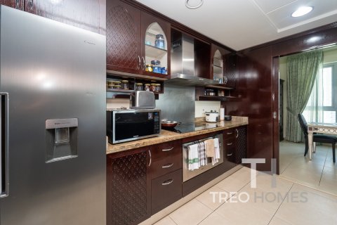 Купить квартиру в Бурдж-Халифе, Дубай: 3 спальни, 193м², № 7132 - фото 17