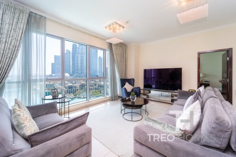 Купить квартиру в Бурдж-Халифе, Дубай: 3 спальни, 193м², № 7132 - фото 2