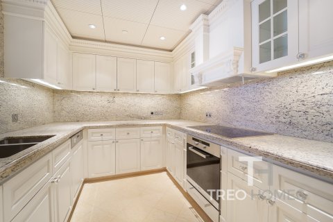 Купить квартиру в Бурдж-Халифе, Дубай: 2 спальни, 191м², № 7133 - фото 4