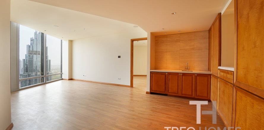 Квартира в Бурдж-Халифе, Дубай, 2 спальни, 191м², № 7133