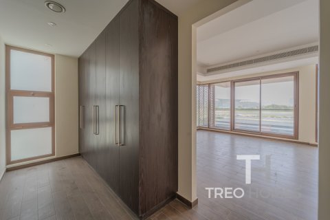 Villa in Meydan, Dubai 6 bedrooms, 303 sq.m. № 7135 - photo 25