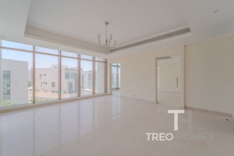 Villa in Meydan, Dubai 6 bedrooms, 303 sq.m. № 7135 - photo 11