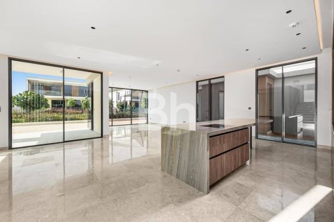 Villa in Tilal Al Ghaf, Dubai 5 bedrooms, 669 sq.m. № 57162 - photo 3