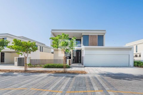 Villa in Tilal Al Ghaf, Dubai 5 bedrooms, 669 sq.m. № 57162 - photo 1