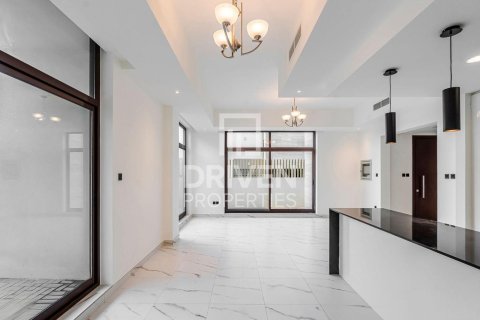 Townhouse in District 11, Mohammed Bin Rashid City, Dubai 4 bedrooms, 306.58 sq.m. № 126785