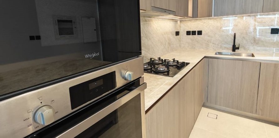 Квартира в Дубае, 1 спальня, 72.7м², № 100091