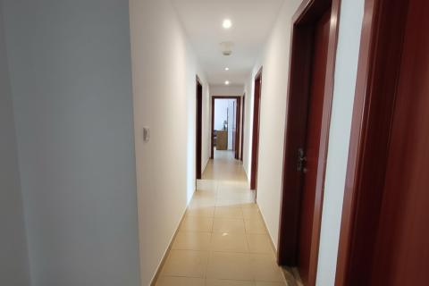 Apartment in Dubai Marina, Dubai 3 bedrooms, 179 sq.m. № 134096 - photo 12